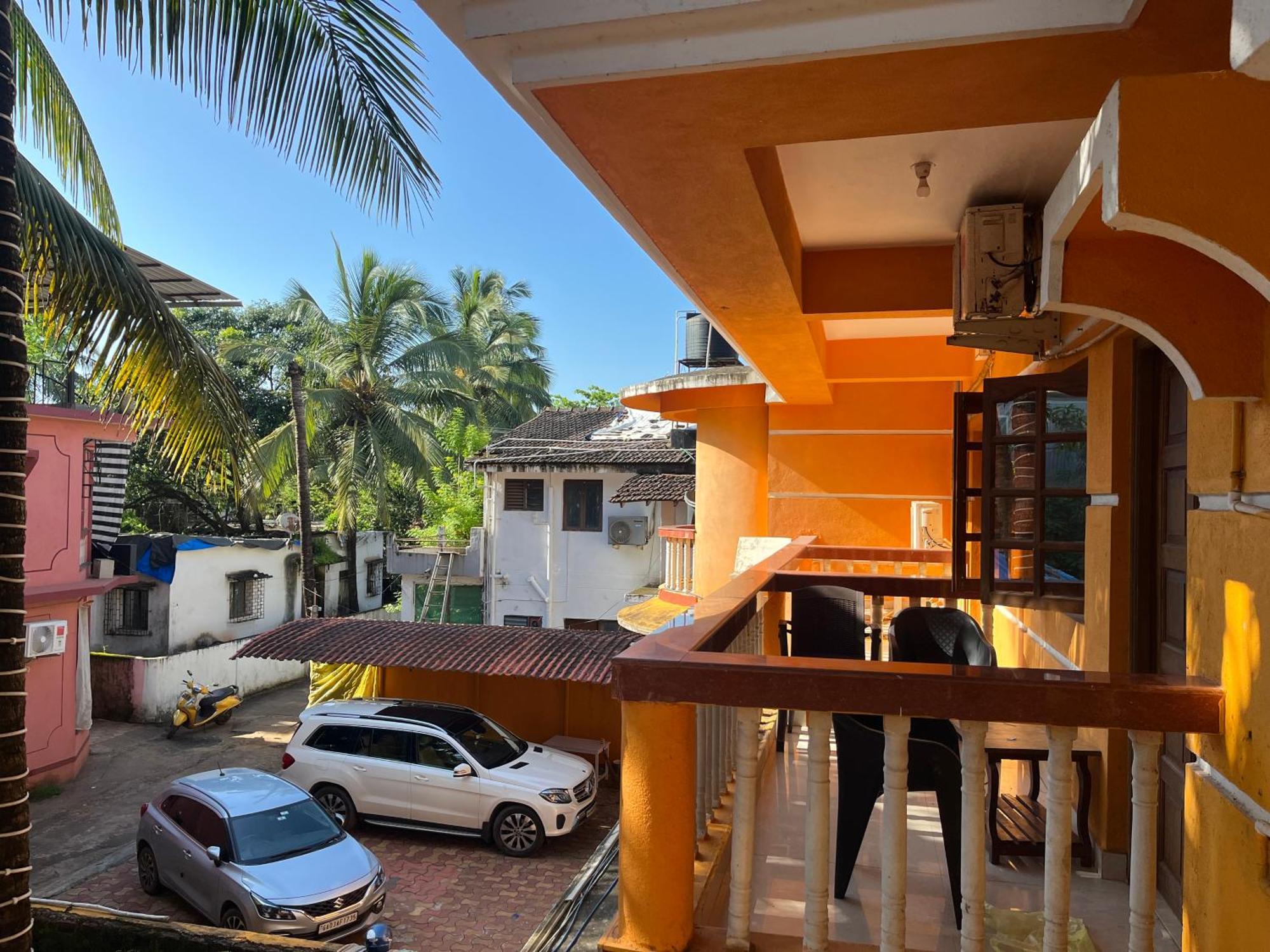 Aura Rooms & Swimming Pool, Calangute Ngoại thất bức ảnh