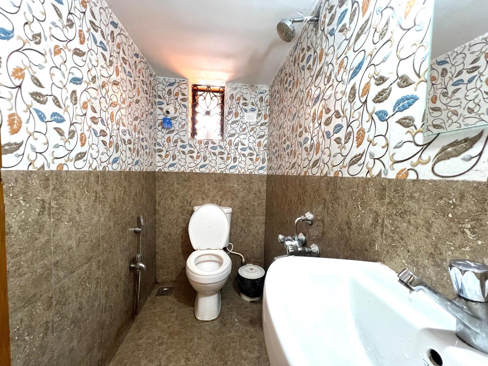 Aura Rooms & Swimming Pool, Calangute Ngoại thất bức ảnh